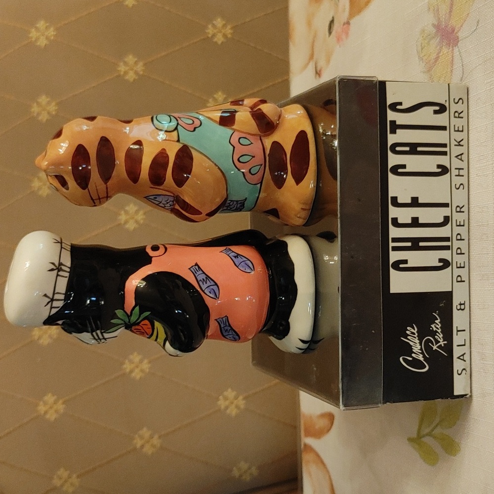 🐱 Vintage Catzilla S&P Shakers - Picture 2 of 6